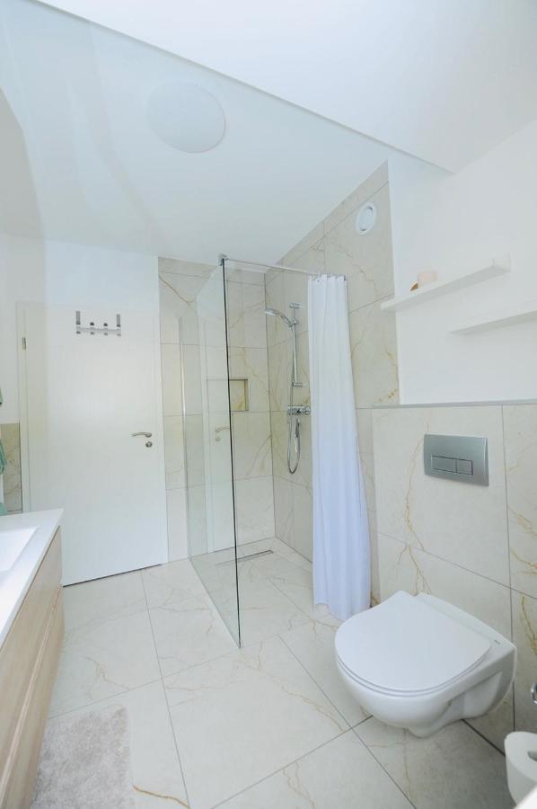 Neu - Premium-Ferienhaus Mosel-Sonne Traben-Trarbach Exterior foto